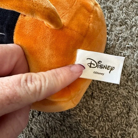 Lion King’s SCAR 7” Disney Squishmallows - Picture 2 of 4